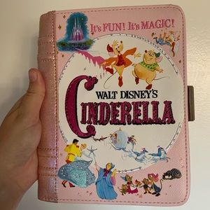 ALDOxDisney|Limited Edition Cinderella Storybook Clutch